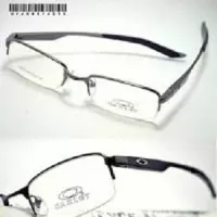 Kacamata Oakley Titanium