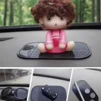 Anti Slip Sticky Pad Dashboard Mobil Car Phone HP Holder Spider Mat