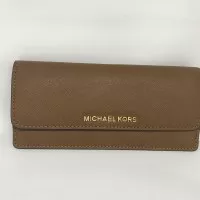 Dompet Michael Kors Flat Wallet Luggage Original