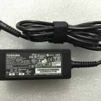 ADAPTOR CHARGER CAS NETBOOK TOSHIBA 19V 1.58A ORIGINAL NEW