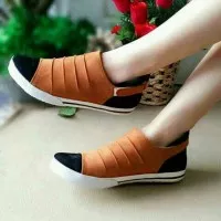 sepatu sandal wanita sneaker