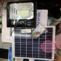 Lampu sorot taman led tenaga surya 100w solar panel 100watt 100 watt