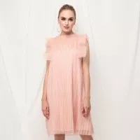 Lavi Pleats Dress in Pink