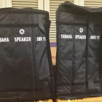 Cover Speaker Yamaha DBR-15