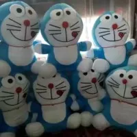 boneka doraemon size L