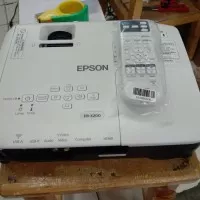 projector epson eb x200 second