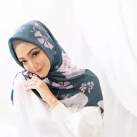 Jilbab Segi Empat Syar i