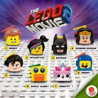 Happy Meal Lego the movie 2 emmet batman superman wonderwoman unikitty