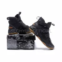 Sepatu Casual Safety Nike Lebron James 11 Soldier Black Gum Perfect K