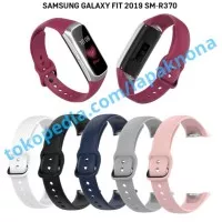 PREMIUM Strap Samsung Galaxy Fit 2019 R370 Silicone Tali Jam Gear 370 - Black