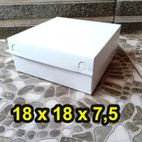 Kotak nasi 18x18 cm / Box nasi 18x18x7,5 cm / box / dus nasi / dus mak