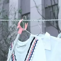 Tongkat Pengangkat Jemuran Pakaian Hanger Pengait / Sodokan Tiang Baju - Merah Muda