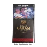 Rokok Tembakau Gudang Garam/GG Signature 12 Batang / Slop (10 Bungkus)