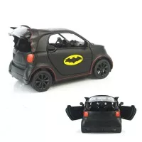 Mobil Mainan Anak-Anak 1:32 Mobil Tarik Kembali Mobil Batman Pikachu