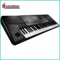 Korg PA-600 61-Key Pro Arranger Keyboard
