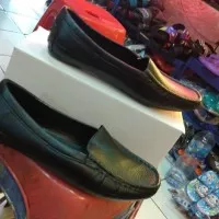 sepatu plat shoes yumeida hitam polos.