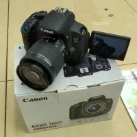 Canon EOS 700D KIT 18-55mm IS STM